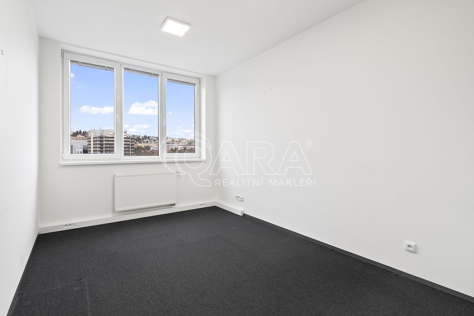 Pronájem ubytovací jednotky 2+1, 33,80 m²